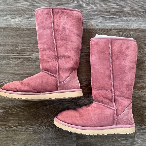 Womens Ugg Classic Tall 5815 W/PWN Plum Wine Boots - Picture 4 of 14